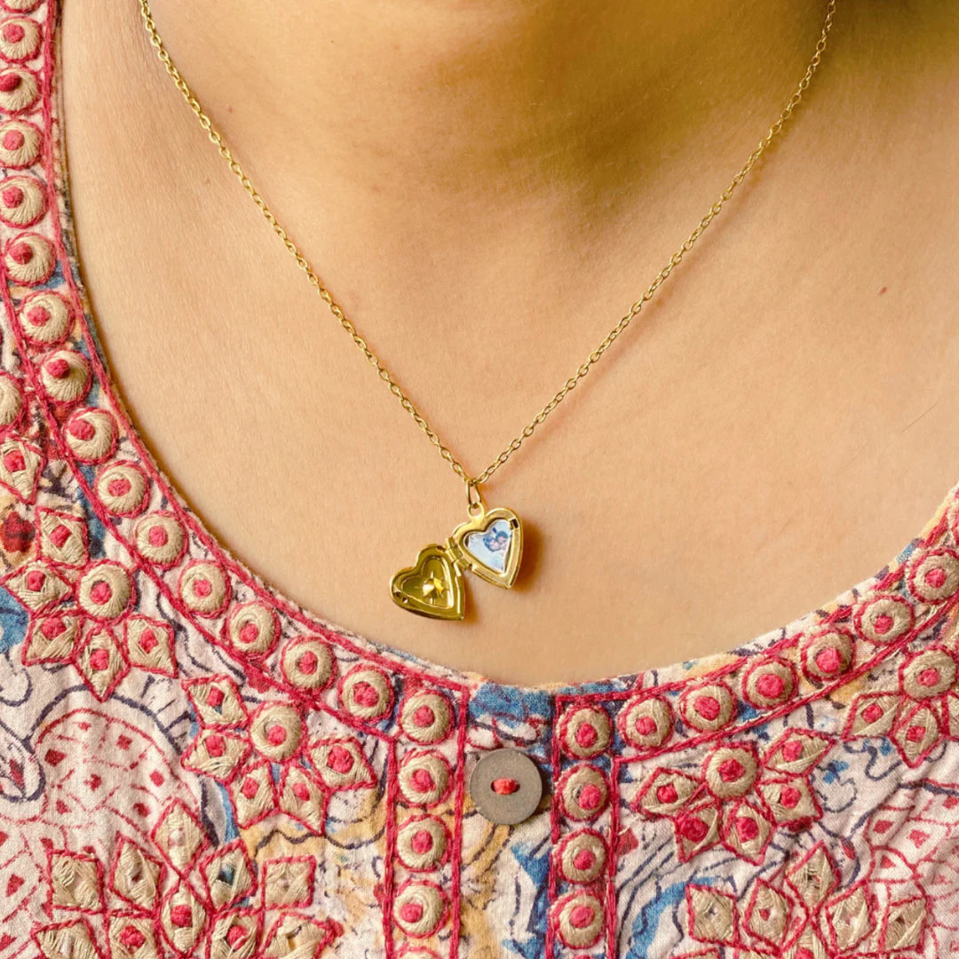 18kt Gold Plated Starstruck Opal Stone Photo Locket Keepsake Necklace, Noor