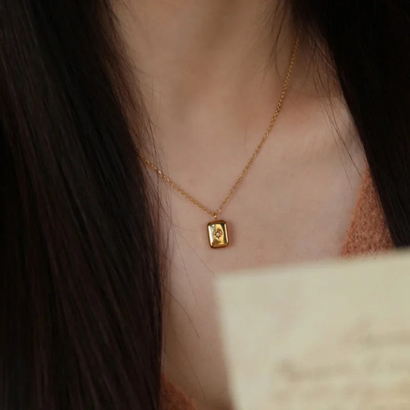 18KT Starstruck necklace, Reese
