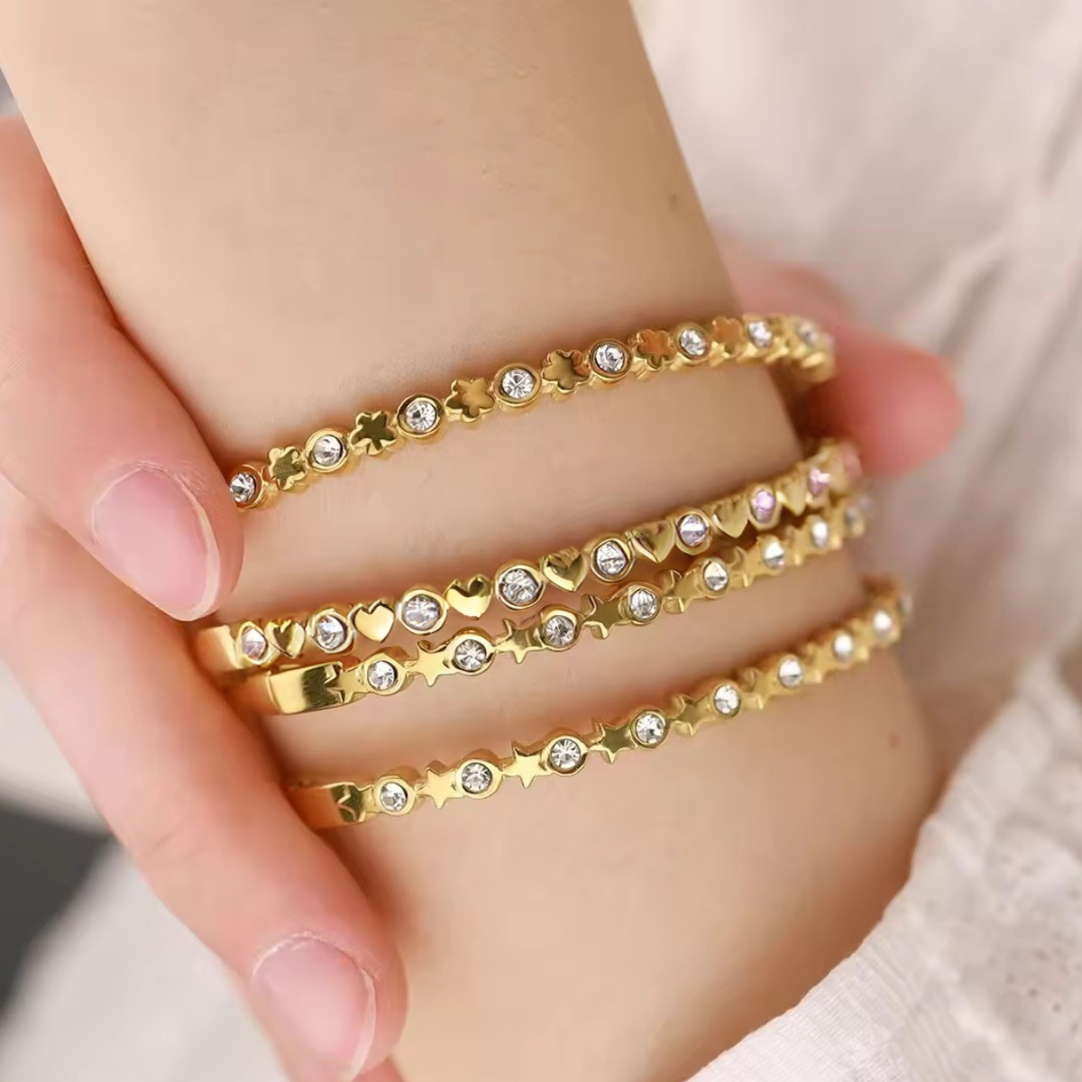 Inaya modern festive 18kt gold plated unique iced out star and round zircon cuff bracelet, molly