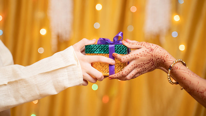 Gifting personalized jewelry – a thoughtful gesture!