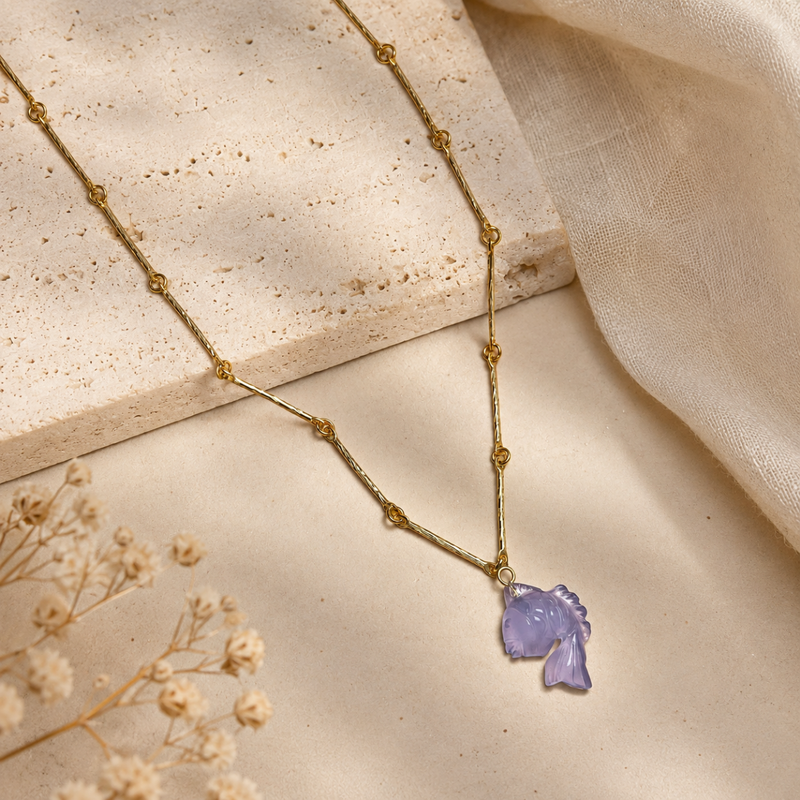 18KT Gold Plated Bar Link Chain Necklace with Carved Natural Stone Nemo Pendant