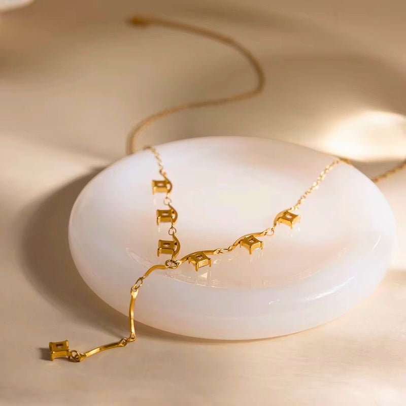 18K Gold Plated Crystal Lariat Necklace, Kia