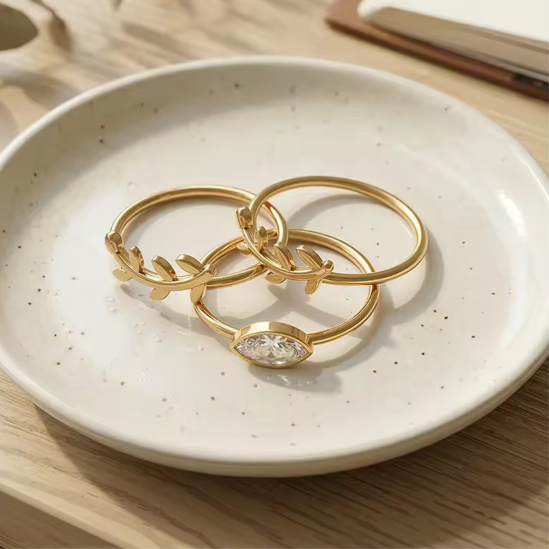 18KT Gold Plated Marquise Leaf Triple Band Ring – Willow