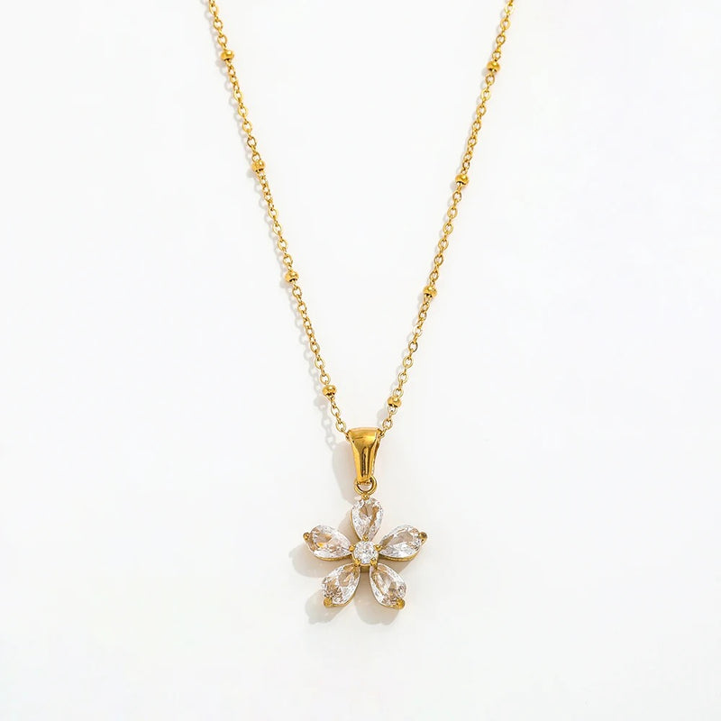 18kt Gold Plated Rolo Chain Dainty Daisy Flower Pendant Necklace, Lorelai (Pre-order)