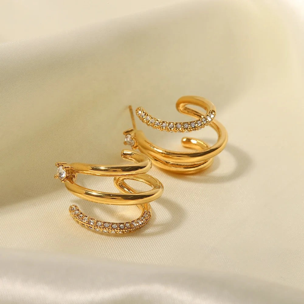 235-GER11177 - 22K Gold Hoop Earrings (Ear Bali) For Women | Small gold  hoop earrings, Gold earrings designs, Gold jewelry indian
