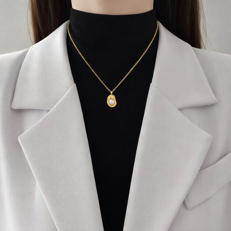 18KT Gold Plated Stainless Steel Modern Minimal Freshwater Pearl Charm Necklace for Women, Daphne