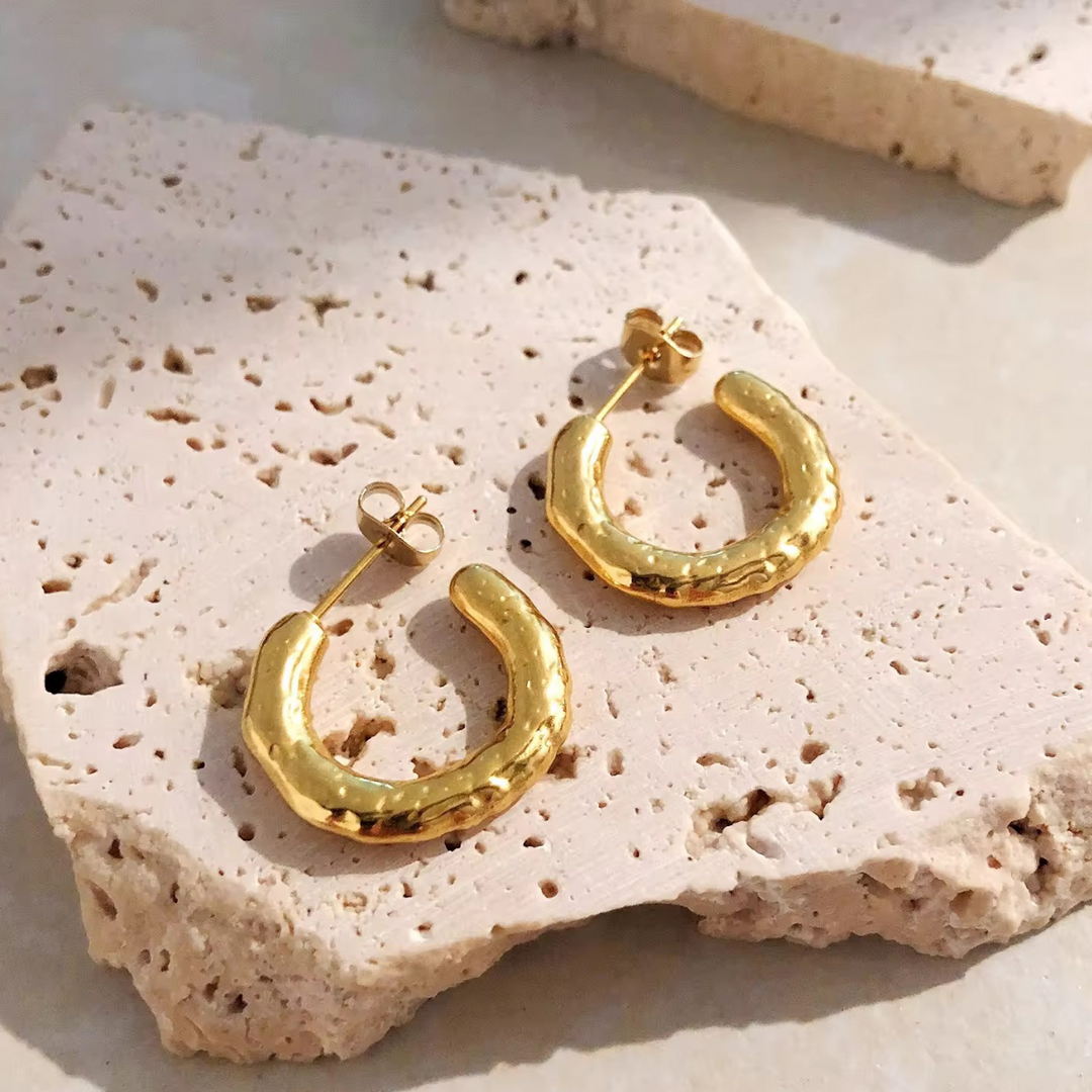 Inaya Modern Festive 18KT Gold Plated Hammered C Shaped Hoop Earrings, Lee
