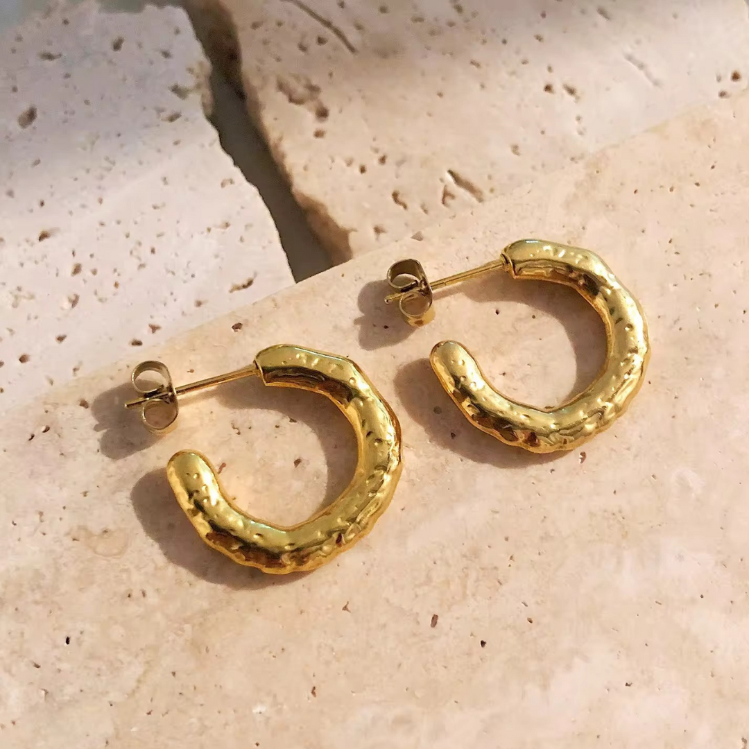 Inaya Modern Festive 18KT Gold Plated Hammered C Shaped Hoop Earrings, Lee