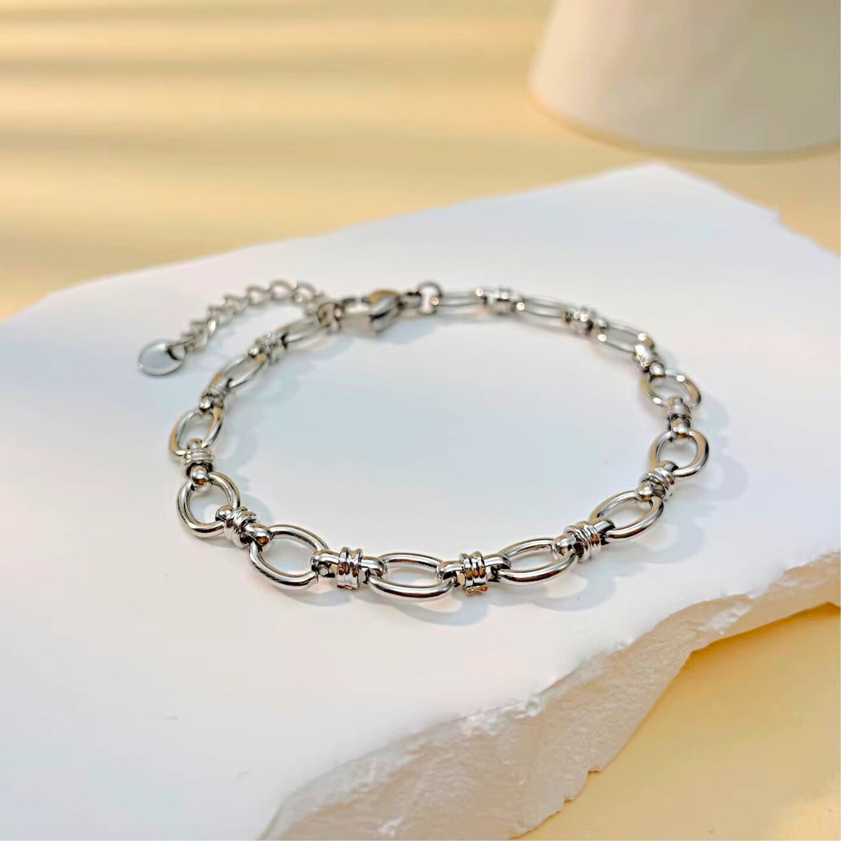 18kt gold plated stainless steel chunky oval link chain bracelet for women, marlow