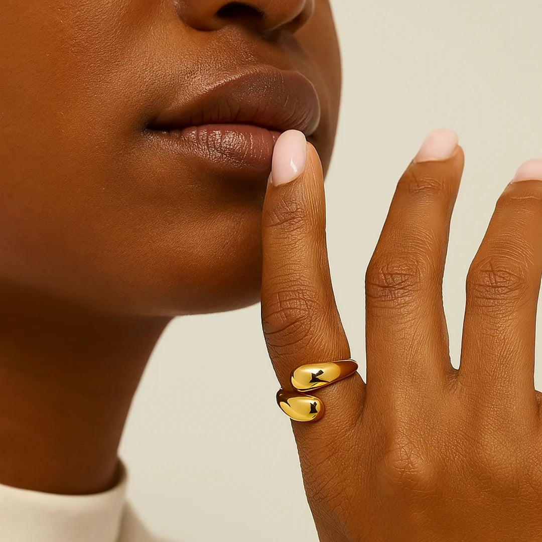 18kt Gold Plated Adjustable Hug Ring, Michelle