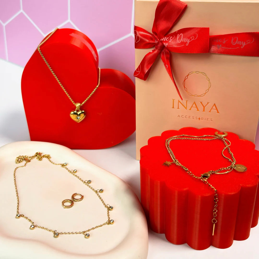 Valentines Dazzling Love Gift Hamper Set of 4