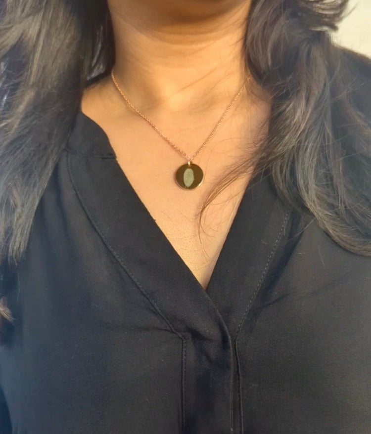 14kt Gold Plated Message/Fingerprint Round Charm Necklace - Inaya Accessories